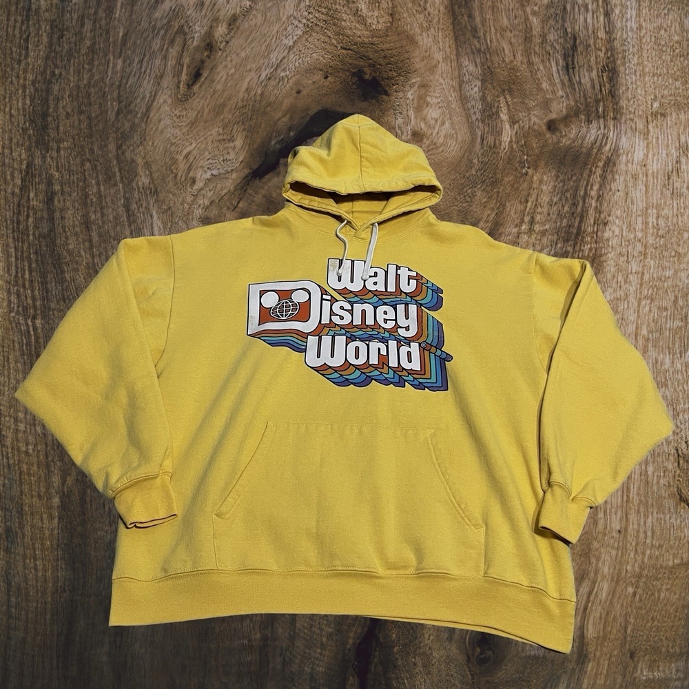 MENS WALT DISNEY‎ WORLD YELLOW RETRO STYLE HOODIE SIZE XL